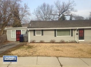 536 Van St, Elgin, IL 60123