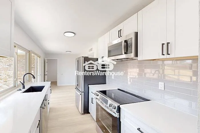 6407 Green Oaks Dr — Photo 10