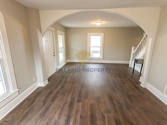 5th image of 1055 W Roache St