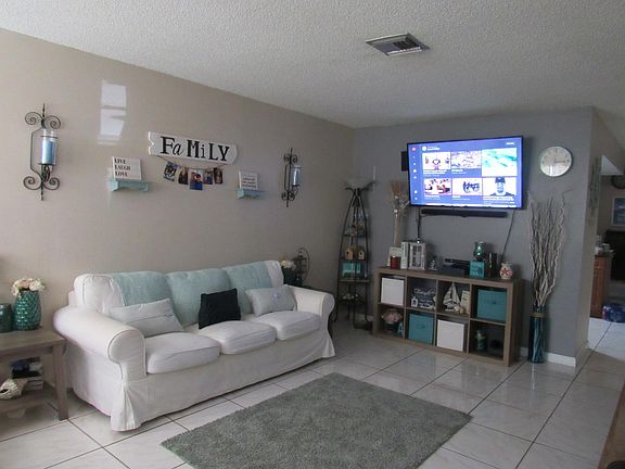 5th image of 4211 NW 110th Ave