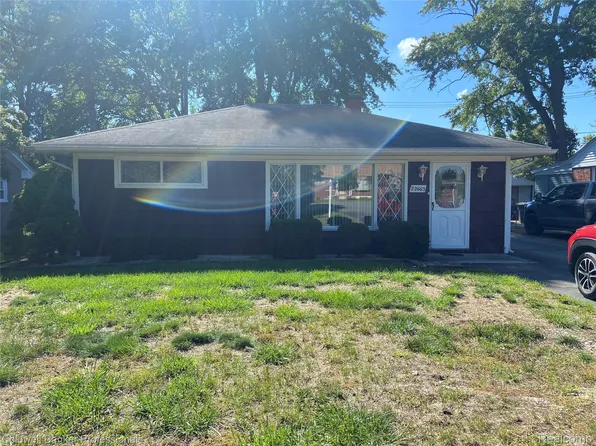 22665 Cloverlawn St, Taylor, MI 48180