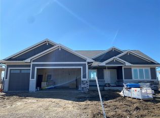 710 Daybreak Dr, Waukee, IA 50263