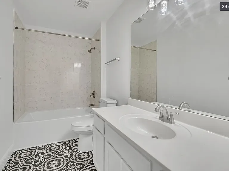 504 Heath Pl — Photo 14
