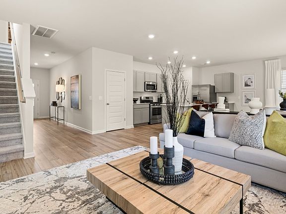 5th image of 552 Torrey Pines Ln Lot 827