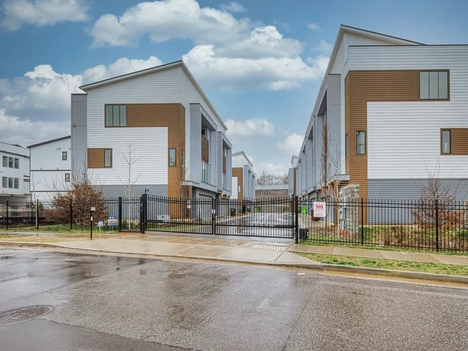 227 Oceola Ave #5