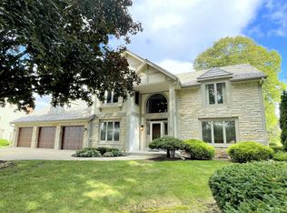 N32W23262 Fieldside Rd, Pewaukee, WI 53072