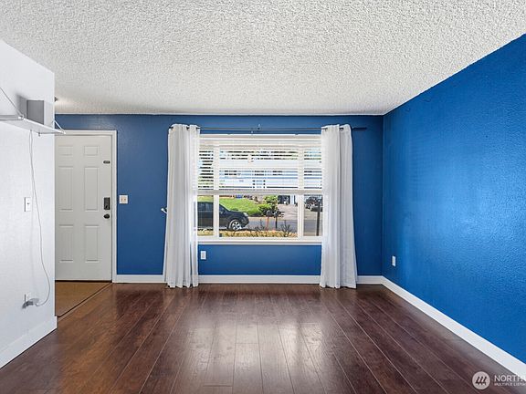 3rd image of 7609 13th Avenue NE