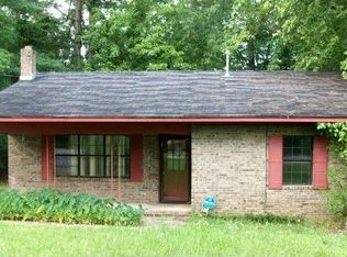 106 Rosenwald St, Saluda, SC 29138