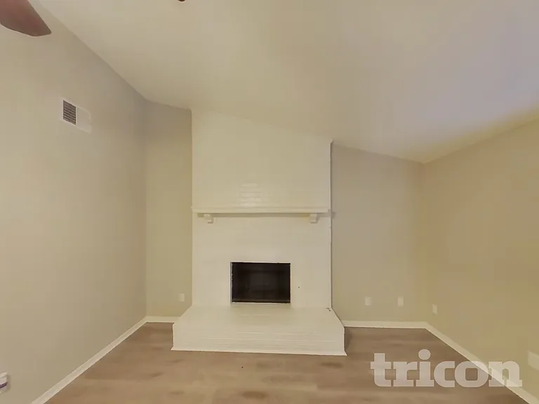 300 Ripplewood Dr — Photo 3