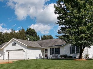 806 Spring Valley Rd, Middlebury, IN 46540