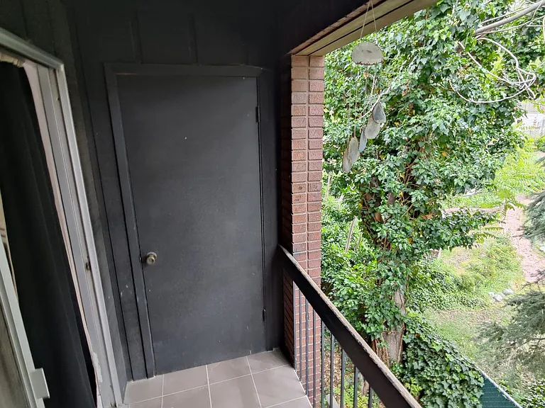 68 E 200 N #16 — Photo 11