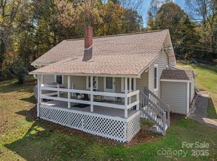 21 & 24 Betty Dr, Leicester, NC 28748