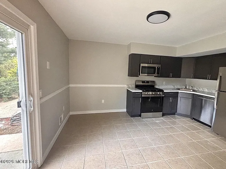 1144 Sawmill Rd #121 — Photo 9
