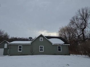 517 W River St, Garden City, MN 56034