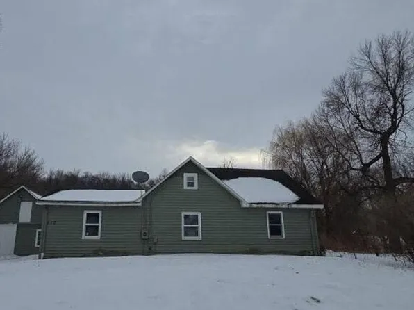 517 W River St, Garden City, MN 56034