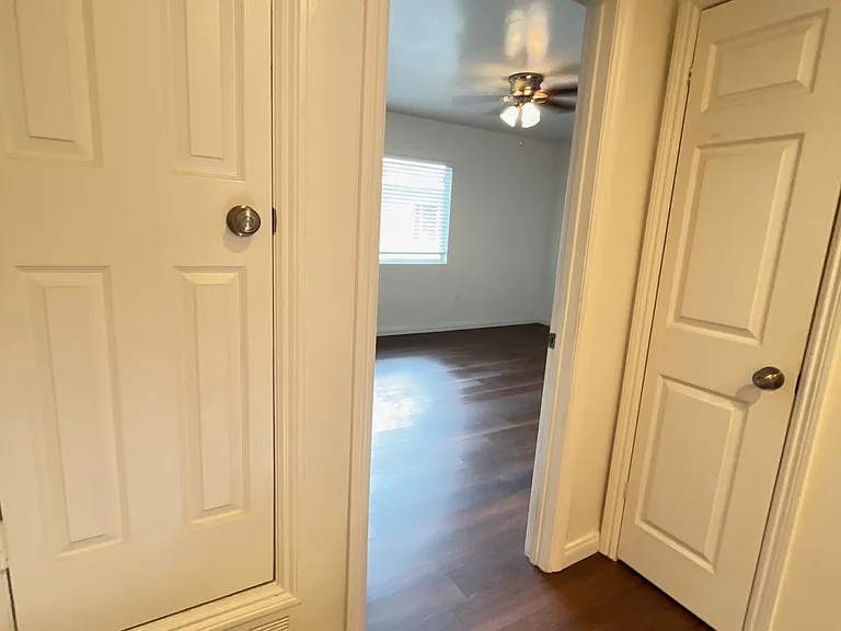422 Grand Ave #A — Photo 15