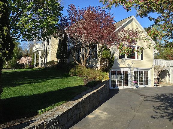 Lower drive to garages