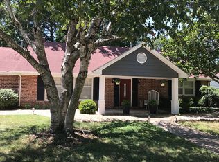 2777 S Luster Ave, Springfield, MO 65804