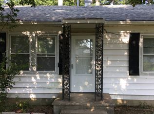 4 Court D, Herrin, IL 62948