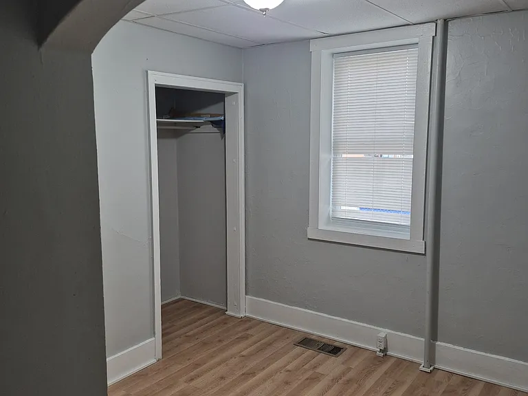 105 E Front St #2 — Photo 3