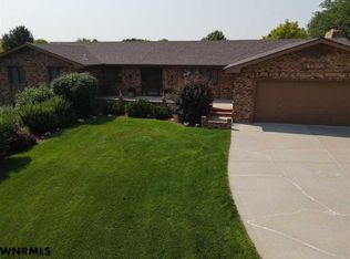 2935 Applewood Rd, Gering, NE 69341