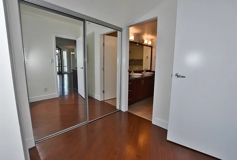 1228 W Hastings St #1902 — Photo 12