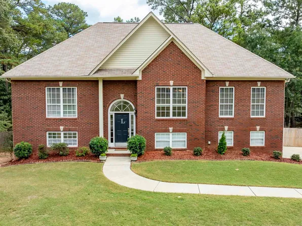 144 Woodbury Dr, Sterrett, AL 35147