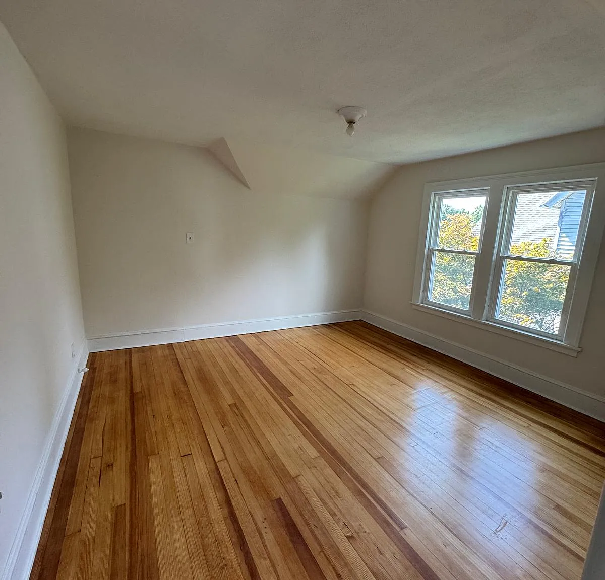 3 bed, $1,850 — Photo 4