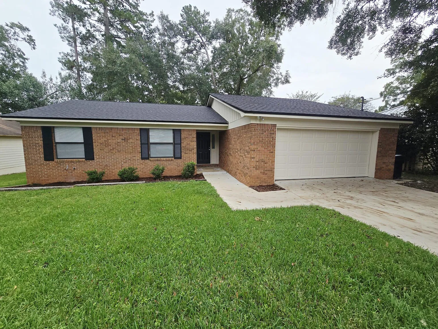 3 bed, 2.0 bath, 1503 sqft, $2,250 — Photo 3