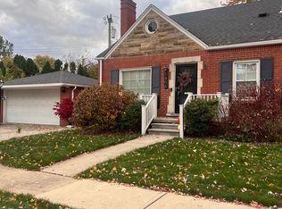 1456 Howard St, Dearborn, MI 48124