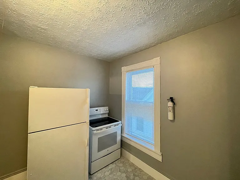 601 Hevey St #5 — Photo 7