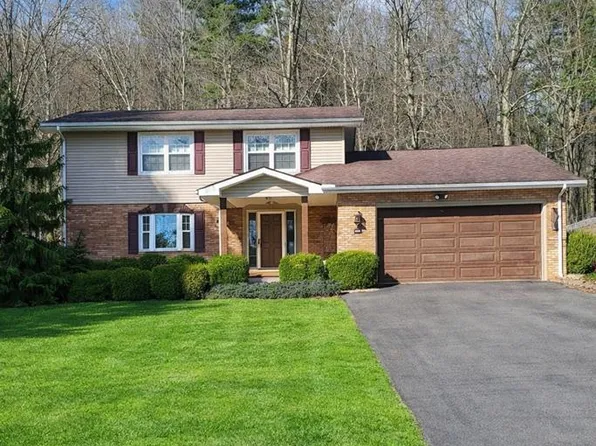 256 Dan Mont Vis, Daniels, WV 25832