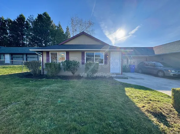 3690 NE 8th St, Gresham, OR 97030