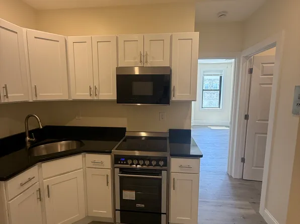 13 Haviland St, Boston, MA