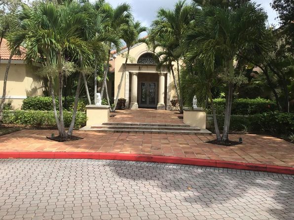 1743 Village Blvd APT 305