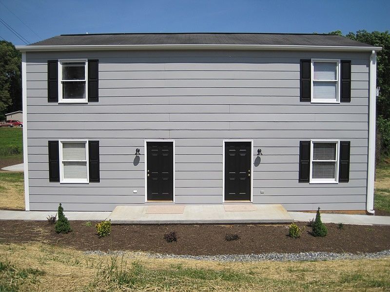 1st image of 110 Normandy Dr APT B