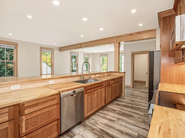 N52W6300-2 Mill STREET, Cedarburg, WI 53012