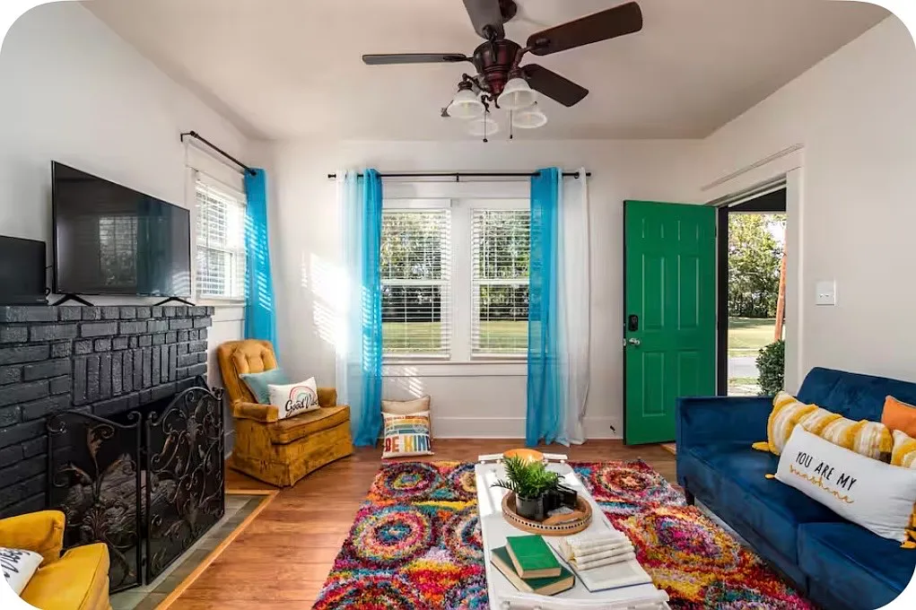 2 bed, 1200 sqft, $1,700 — Photo 3