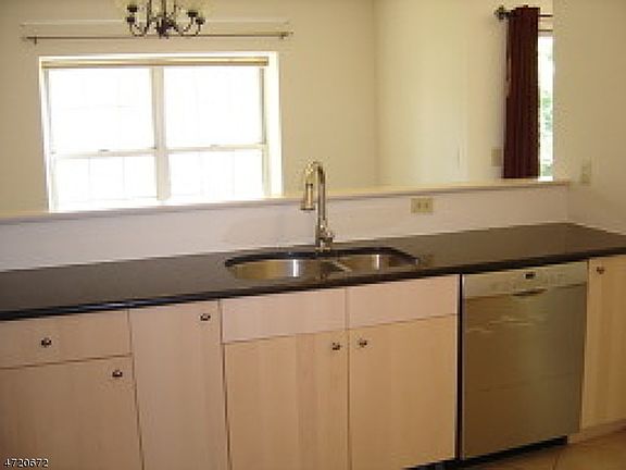 2nd image of 218 Onizuka Ct