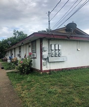 3rd image of 210 Merida St