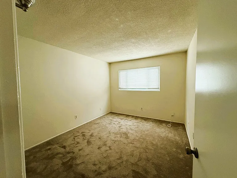 2144 30th St #2 — Photo 9