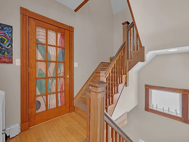 24 Orchard Ave — Photo 13