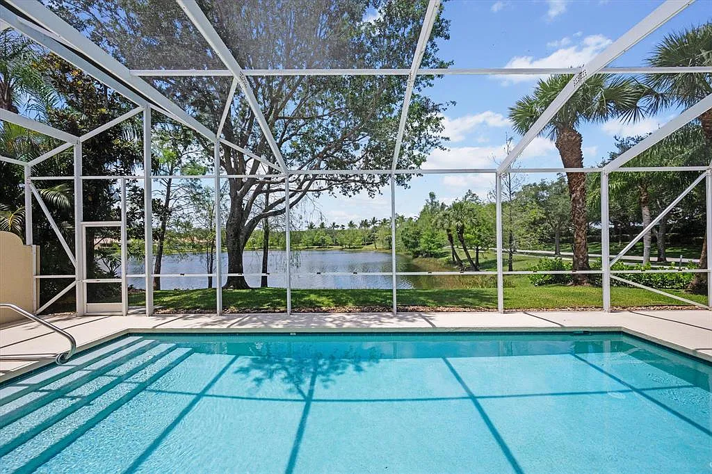 5 bed, 2700 sqft, $9,000 — Photo 1