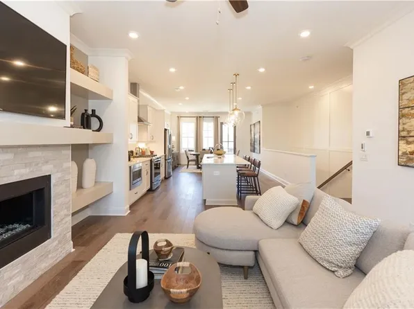 5017 Shirley Oaks Dr #322, Peachtree Corners, GA 30092