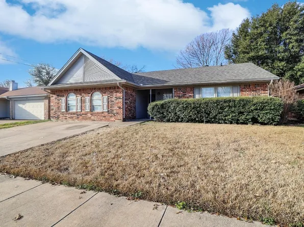 7613 Echo Hill Dr, Watauga, TX 76148