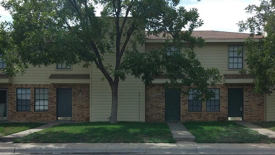 1st image of 2503 Sunburst Dr APT D