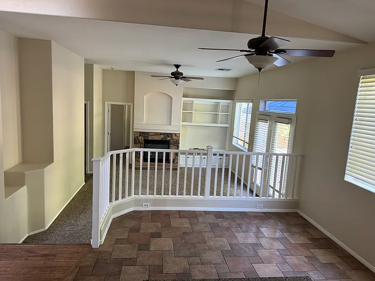kitchen/ dining area