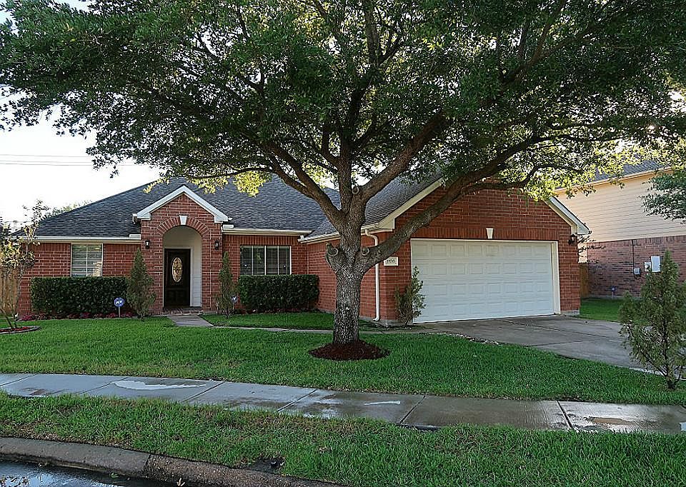 1st image of 1126 Bolton Dr