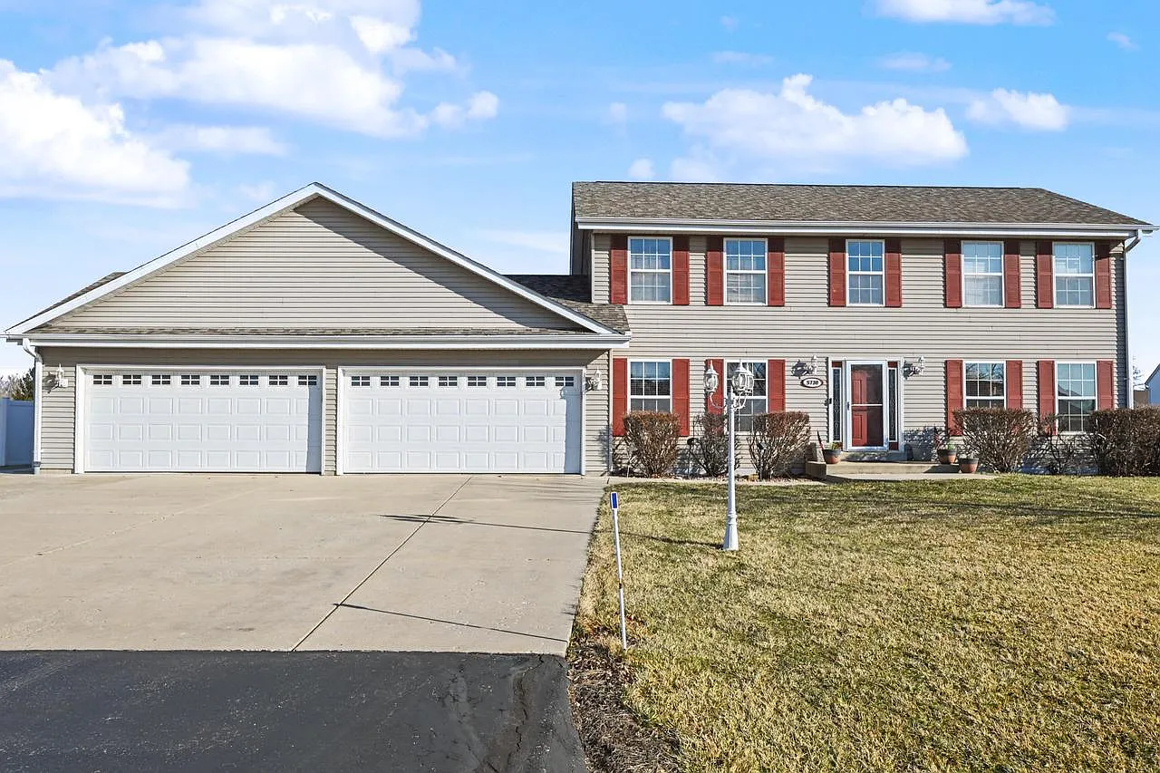 5730 Eagle Point DRIVE photo 1