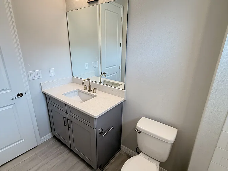 1352 Arklow Cir — Photo 24